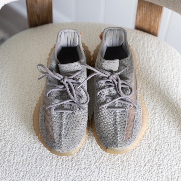 Adidas YEEZY BOOST 350 V2 Gray and Orange Size 7 us womens - Picture 3 of 12